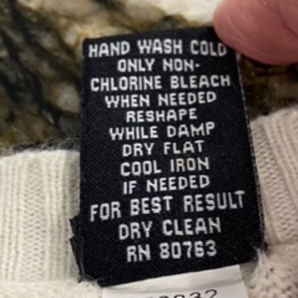 MODA International Silk Crop Sweater - Picture 7 of 9